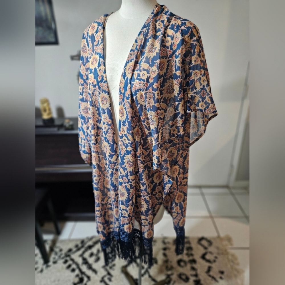 Xhiliration Fringe Boho lightweight Kimono